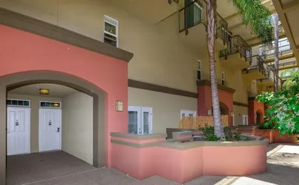 Pelicanstay in Downtown San Diego