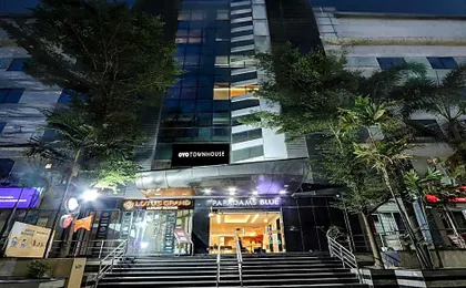Super Townhouse Lotus Grand