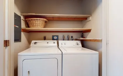Chateau de Montagne 15 On The Shuttle Route, Walk to Shopping Center, Washer Dryer by RedAwning