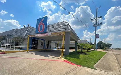 Motel 6-Duncanville, TX - Dallas