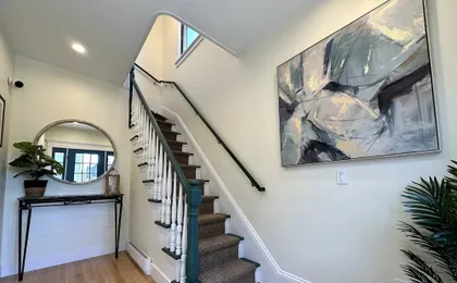 Downtown Newport Gem 1br W/ Parking & Prime Spot 1 Bedroom Apts