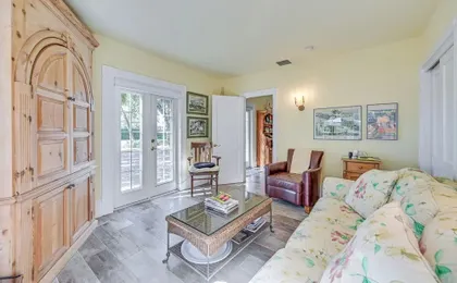 Walk to Beach! Old Naples Escape w/ Patio & Grill