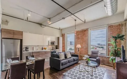Regal Stays Corporate Apartments – Downtown Dallas