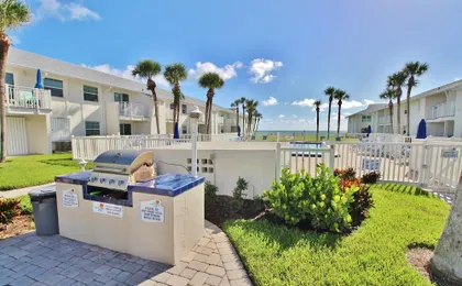 Colony Beach Club 132