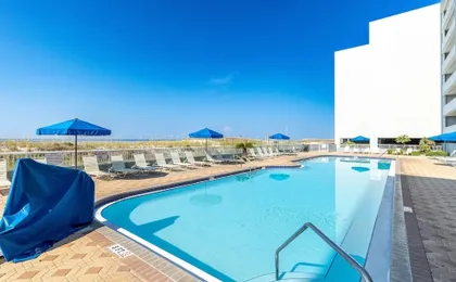 Islander Beach Resort 504 Condo