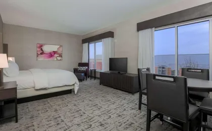 Doubletree by Hilton Evansville