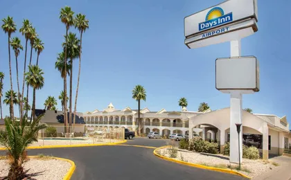 Days Inn by Wyndham Airport - Phoenix