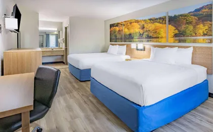 Days Inn by Wyndham Spartanburg Waccamaw