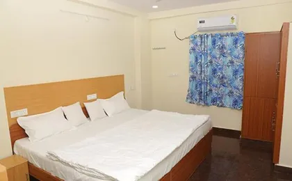Fabhotel Svr Grand
