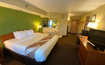 Quality Inn Bolingbrook I-55