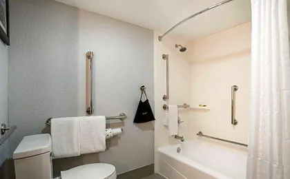 Best Western Plus Mobile Inn & Suites