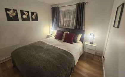 1 Bed Flat - Sleeps 4 - Pets - Parking - Wifi
