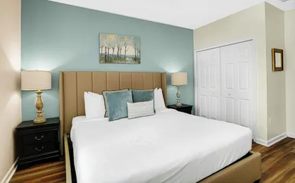 Spacious Townhome W/patio & Garage! Sleeps10