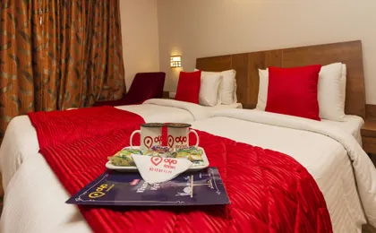 Capital O 16033 Hotel Cartier Biznotel