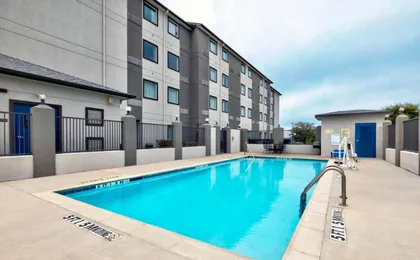 Motel 6 Marble Falls