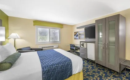 Best Western Antelope Inn & Suites