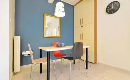 Courtyard Apt - Central Athens