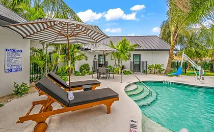The Retreat at Anna Maria Island Inn