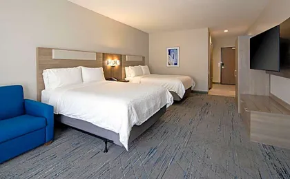 Holiday Inn Express and Suites Valencia - Santa Clarita By IHG