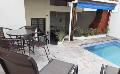 Cobertura de 3 Quartos Com Churrasqueira E Piscina