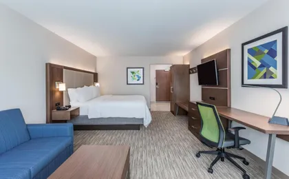 Holiday Inn Express & Suites Hammond