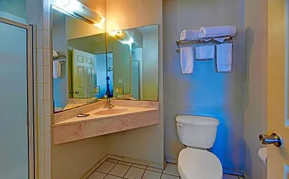 Travelers inn by OYO Wichita Falls