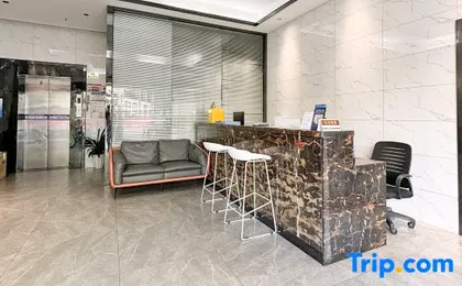 Longhua Shenzhen Port Apartment