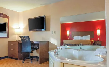 Econo Lodge Kent - Akron West