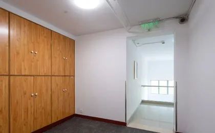 Shanghai Veteran Cadre Guest House (Dong'an Road Branch)