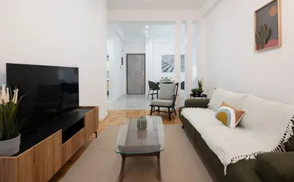 LIV - Comfortable Stylish Escape in Pagrati