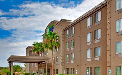 Holiday Inn Express Peoria North - Glendale By IHG