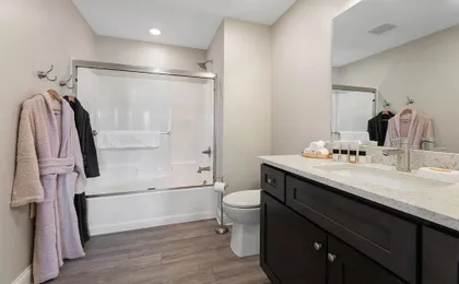 539 Bay St. Lake View Condo Unit 103E