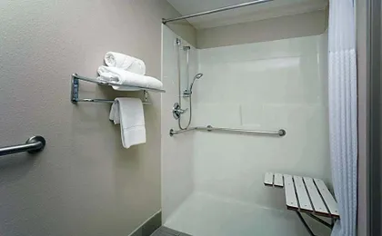 Days Inn & Suites by Wyndham Denver International Airport