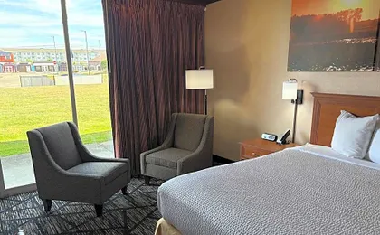 Days Inn by Wyndham Niles