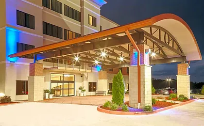 Holiday Inn Express and Suites Columbia University Area By IHG