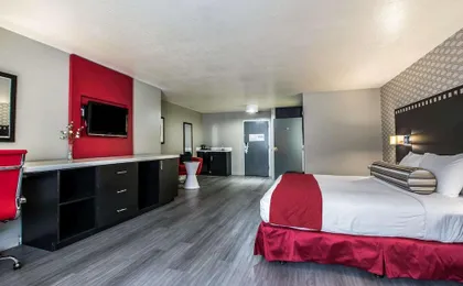 Tilt Hotel Universal/Hollywood, Ascend Hotel Collection