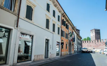 Carrera Home Appartamenti Verona - Bike Hotel