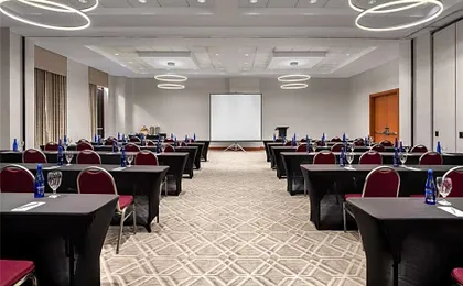 Embassy Suites By Hilton Hotel Boston At Logan Airport