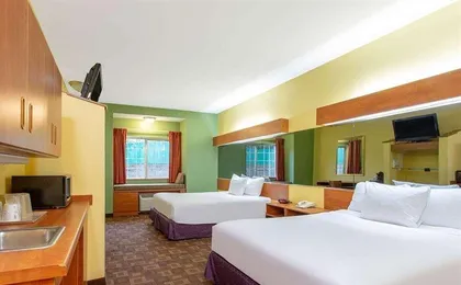 Microtel Inn & Suites by Wyndham Charlotte/Northlake
