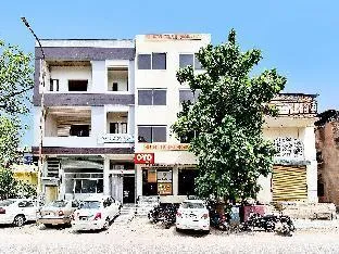Super Oyo Hotel Tourist Residency