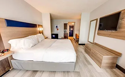 Holiday Inn Express Hotel & Suites Columbus University Area- Ohio State University By IHG