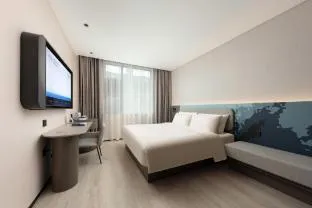 Atour Light Hotel Wuhan Hubei University Xudong Metro Station