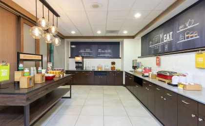 Hampton Inn & Suites Fort Myers-Colonial Blvd.