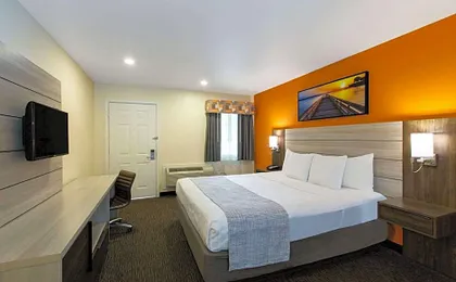 Days Inn by Wyndham Monterey-Fisherman's Wharf Aquarium