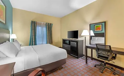 Red Lion Inn & Suites Blue Springs