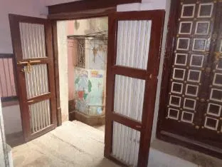 Feel Aesthetic Kashi Home Stay