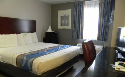 Travelodge Inn & Suites by Wyndham Albany