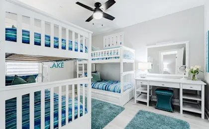 Luxury Waterfront Condo W/pool & Views!