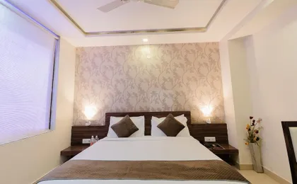 Treebo Signature Inn