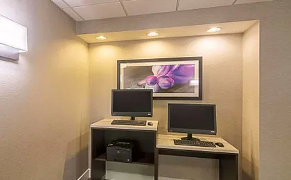 La Quinta Inn & Suites by Wyndham Oklahoma City Norman